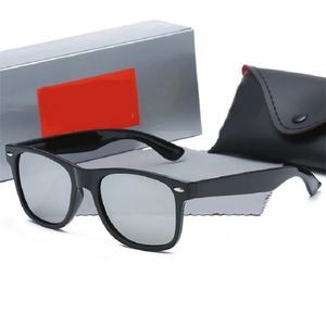 Metallrahmen-Sonnenbrille, Designer-Mode-Sonnenbrille, Brille, weiblich, Kriminalität, dunkelbraun, blau-schwarz, Himmelsbild, Persönlichkeit wird verhindert, sich im Sommer zu aalen, Bliz-Brillen