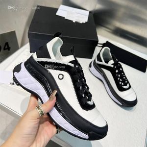 Scarpe da corsa firmate Sneakers alla moda Scarpe sportive di lusso da uomo e da donna Nuove scarpe da ginnastica casual Classic Ccity Sneaker sdfsdf