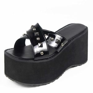 46 plus butów rozmiar kobiet Chunky Platforma Halloween prezent Cosplay Wygodne kliny Obcasy Czarne gotyckie sandały Slipper Su 2243