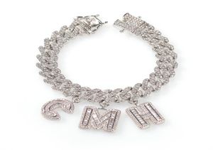 Aangepaste naam Baguette letters met Cubaanse linkketen Bracelet Micro Pave Cubic Zirkoon Iced Out Hip Hop Jewelry3966796