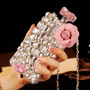 iPhoneの3Dダイヤモンド香水ボトル電話ケース15 15 14 13 12 11 Pro Maxury Bling Crystal Rhinestone Design with Ranyard Handmade Protectorファッションカバー1PC