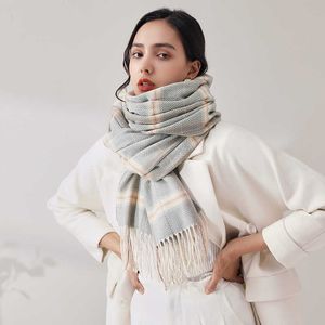 Scarves Hat Glove Set Scarf 2022 New Japanese Korean Winter Thick Plaid Pattern Cashmere Couple Black and White Yarn Dyed