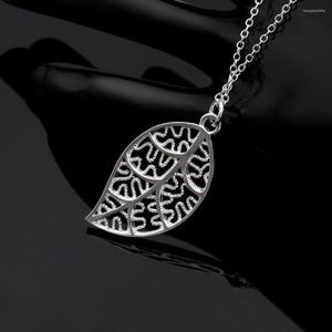 Chains Charms 925 Stamped Silver Leaf Pattern Pendant Necklace For Women Holiday Gifts Fashion Designer Party Wedding Jewelry