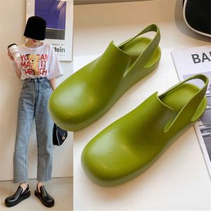 Flats 2021 Botten Sandaler Ny sommarmjuk kvinna Simple Outter slitage Baotou Rain Jelly Plastic Water Shoes Green Black Brown T221209 974