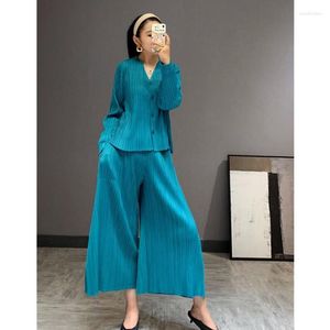 Kvinnors tvåstycksbyxor 2022 Spring Women's Professional Suits Miyak Fold Fashion Plus Size Suit Korean version Slim Two-Piece Wide Ben