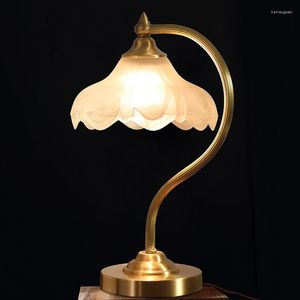 Table Lamps American Retro Simple Flower Metal Lamp For Living Room Study Bedroom Bedside Modern Romantic Decoration Night Lights