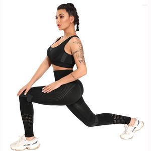 Conjuntos ativos 2 peças Mulheres ioga Conjunto Sexy High Sportswear Gym Roupos de ginástica Beleza Back Sport Bra Legeless Leggings Stripe Tracksuit