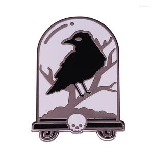 Brooches Black Raven Crow Bird Skull Mound Tombstone Enamel Pin Gothic Halloween Badge Brooch