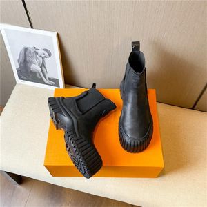مصمم فاخر للنساء دائرة روبي فلاتر رينجرز رابسودي براءة اختراع سوداء جلدية في الكاحل أحذية القتال الجوارب مع الصندوق الأصلي