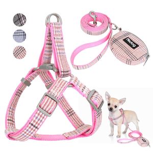 Dog Collars Leashes Breathable Nylon Dog Harness and Leash Set Plaid Small Medium Dogs Harness Pet Walking Lead Rope With Snack Bag For Pitbull Pug T221212