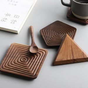 Tapetes de mesa Walnut Wood Drink Coasters Cadeiro Copa de chá de tapete de cerveja Beverage para bebidas Acessórios para bebidas de cozinha de cozinha