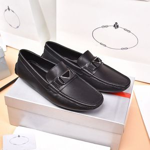 2022 neue mode Männer Schwarz Leder Gentleman Fahren Schuhe Casual Penny Business Arbeit Hochzeit Party Sneaker Gummi Block Sohle Oxfords