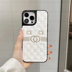 Luxury Designer Phone Cases For IPhone 14 Pro Max 13 12 11 Pro Max Flower Letters Phonecase Gold BiG V Phones Cover Couples Shell