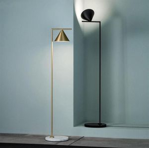 Vloerlampen kapitein Flint Lamp Italiaanse Noordse luxe studie Slaapkamer eenvoudig goud voor thuisdecor Living Room Stand Lighting229v1134947