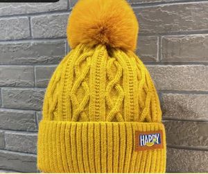 Berets Winter Woolen Wool Hat Thickened Warm Northeast Cold Female Head Around Ear Protection Hair Ball White Knit