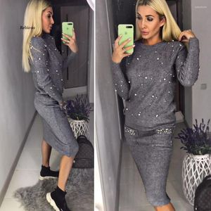 Röcke frauen Anzug Perlen Pullover Rock Anzüge Weibliche Sexy Langarm Pullover Frau Gestrickte Set Zwei Stück