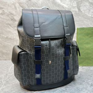 Ryggsäck män kvinnor lyxiga designers väskor mode axelväska skolväska satchel stort bagage resande handväskor backapcks 22121203cz