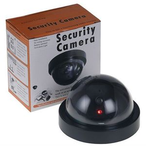 2023 Simulerad trådlös säkerhet Fake Camera Simulated Video Surveillance CCTV Dome With Red Motion Sensor Detector LED Light Home Outdoor Indoor Battery Powered