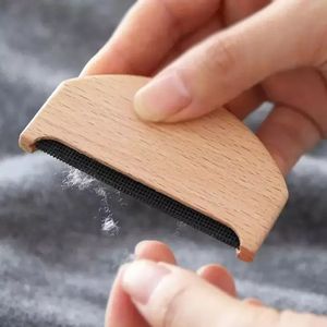 Holz Epilierer Pullover Kleidung Lint Remover Rasierer Stoff Manuelle Tragbare Holz Lint Trimmer Kamm Rasierer Großhandel ss1212