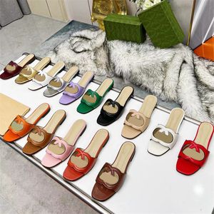 New Fashion Ladies G Slippers Designer Flat Sandals Leather Leather Disual Beach Flip-Flops 35-43