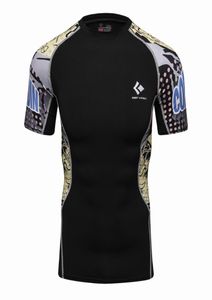 Mens Compression T Shirts Skin Tight Thermal Short Sleeve Rashguard MMA CrossFit Training Workout Fitness Sportswear Tees8190235