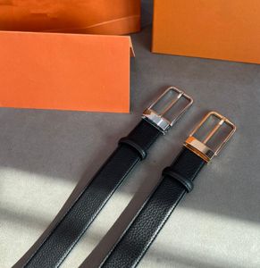 Cintura commerciale da uomo Cinture di design in pelle nera Cintura da donna unisex semplice per il tempo libero Accessori per cintura con fibbia ad ago di lusso di marca di moda