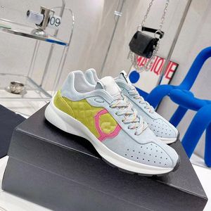 Designer womens triple s sneaker platform shoes Luxury clear sole in black white red grey pink green blue orange Panda shoe Athleisure tennis woman rubber shoes