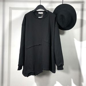 メンズTシャツ長袖シャツ春秋暗い丸い丸い首輪パーソナリティステッチデザイン不規則な非対称のアンダーシャツ