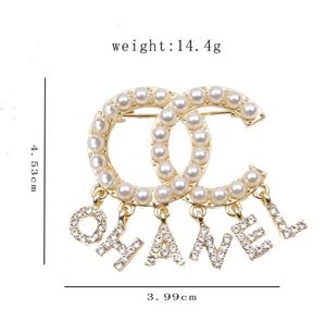 Women Brand Designer Double Letter Brooches Tassel Rhinestone Diamond Crystal Circle Metal Brooch Suit Laple Pin Fashion Women Jewelry Accessories