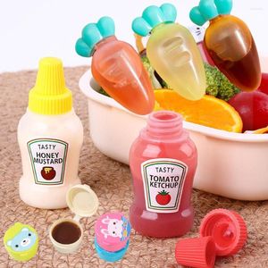Storage Bottles Mini Squeeze Sauce Ketchup Bottle Portable Cartoon Radish Box Small Salad Kids Lunch Accessories