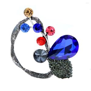 Brooches CINDY XIANG Rhinestone Flower Brooch Vintage Fashion Crystal Pin Wedding Jewelry Winter Design Accessories Alloy Material