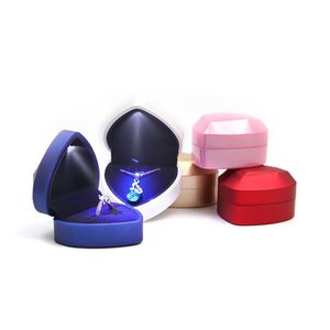 Formato de coração LED Light Ring Holder Box Display Storage Packaging Decoration