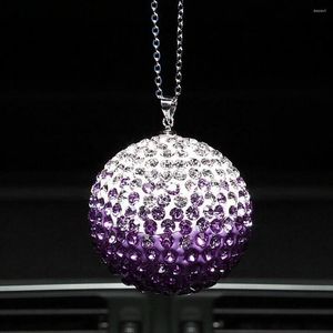 Decorações de interiores Carro pendurado na vista para a bola espelho pingente de cristal ornamento acessórios shinestone metal