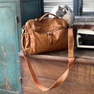 Kv￤llsp￥sar gunuine l￤der kvinnor messenger v￤ska medel axel pl￥nbok klaff handv￤ska v￤sterl￤ndsk stil vintage lyx mjuk satchel brun