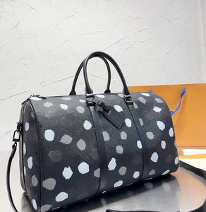 Designer doodle Unisex Duffel Bags Printing Leather Handbag Large Capacity Fashion Leisure Travelling Bag classic dot Women Single-Shoulder Bag