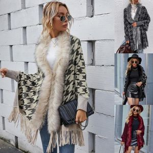 Herrtröjor Tassel Cape Coat Women Autumn Winter Päls krage poncho damer stickade cardigans kappa sjaltröja jacka