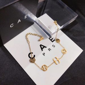 Fashion Letter Chain Bracelet Designer Camellia Bracelets Luxury Couple Gold Plated Bracelet Design Gift Accessories For Women Wedding Party Jewelry Premium