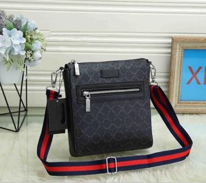 Novos Homens Crossbody Bolsa De Ombro Estilos Vários Tamanhos Bolsa Luxurys Designers Bolsas Pochette Múltiplos Bolsos 523599 Moda Messenger Bag 1214