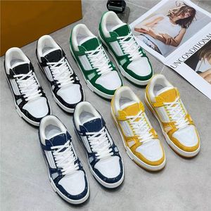 Sneakers för män Vintage Skor Modeträningsskor Designer Platform Fritidsskor Gummi Canvas Läder Sneaker Denim Monograms Sko