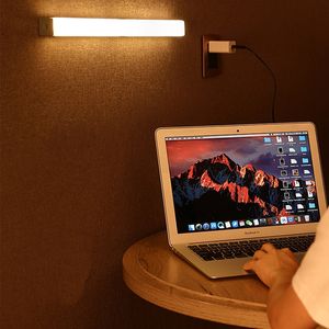 Luce notturna a LED ultrasottile Sotto l'armadio Sensore di movimento Luce Armadio Cucina Camera da letto Illuminazione armadio