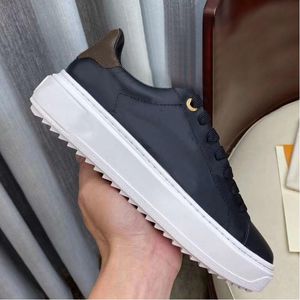 Casual Shoes Sneaker Trainers Woman Shoe Lady Sneakers Platform Men Gym Women Travel Leather Cowhide Fashion Letters Thick Bottom Flat shoes Large size 35-42 With box