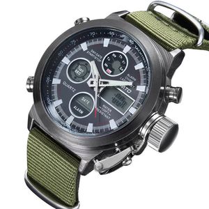 Multifunktionella bergsbestigningar Sportklockor Domineering Watertproof Man Form Quartz Nylon Military Watch Tactical LED WRISTWATC340T