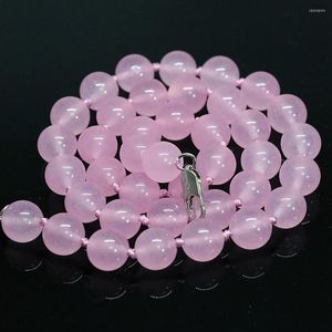 Kedjor Trendiga Pink Crystal Semi-ädelast Natural Stone Chalcedony Jades 8 10mm runda pärlor halsband för kvinnor fina smycken 18 tum b1461