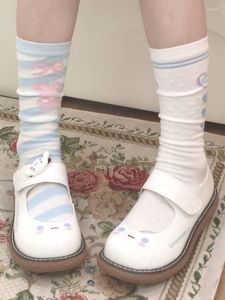 Sandaler vita kawaii söta skor kvinnor höst japansk stil krok söt chic platt kvinnlig rund tå avslappnad Mary Janes 2022