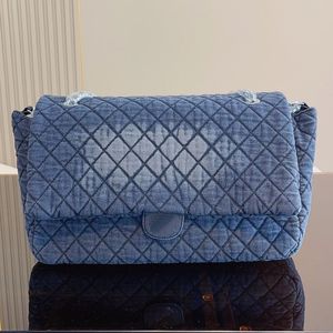 CC Çantalar Lüks Marka Cross Vücut Denim Kadın Yüksek Kapasiteli Tote Çanta Trend Matelasse Pazlu Klasik Flep Crossbody Vintage Çanta Taşınabilir Po