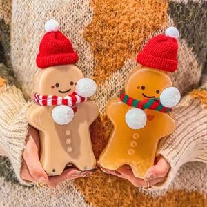 2022 Creatieve waterflessen Gingerbread Man Xmas Tree Cute Bear Form Plastic Drink Cup Christmas Decorations Christma Gift Kids Toys 2712 E3
