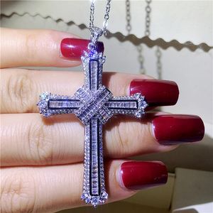 Colares pendentes Luxury Big Cross Cross Colar CZ Stone Tibeta Silver Vintage Long For Mull Men Men Jeias de Casamento