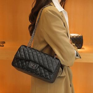 Factory wholesale shoulder bags 2 styles elegant temperament sewing rhombus chain bag flip classic striped fashion handbags simple atmospheric leather handbag