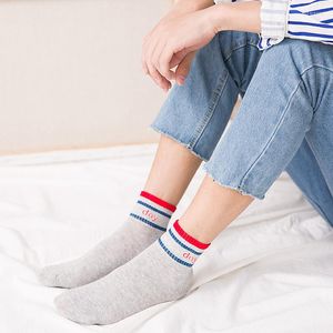 Men's Socks Sports Stripe Letter Hit Color Design Middle Tube 2022 Cotton Sweat-absorbent Breathable Stylish