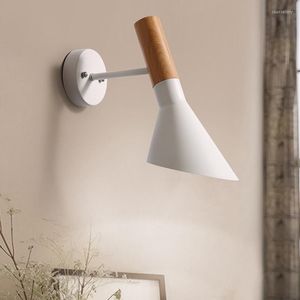 Lampy ścienne Lampa LED Vintage Light Bedside Vanity salon sypialnia Regulowana metalowa podstawa sconce przemysłowa E27